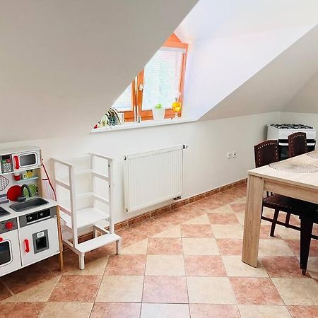 Apartman Se Zahradou 20 Minut Do Centra Prahy Ořech Extérieur photo