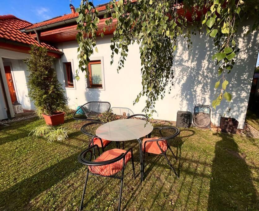 Apartman Se Zahradou 20 Minut Do Centra Prahy Ořech Extérieur photo
