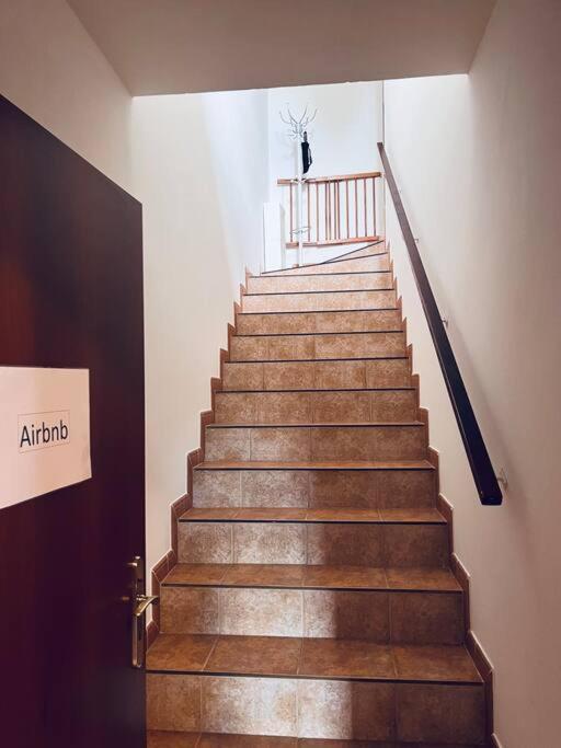 Apartman Se Zahradou 20 Minut Do Centra Prahy Ořech Extérieur photo