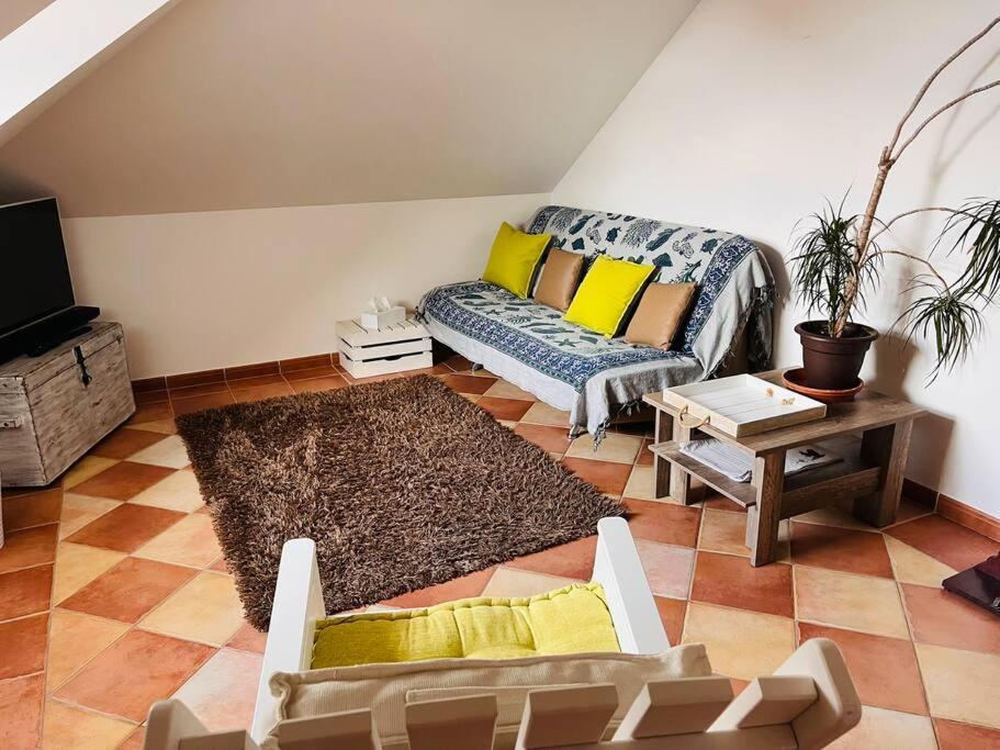 Apartman Se Zahradou 20 Minut Do Centra Prahy Ořech Extérieur photo