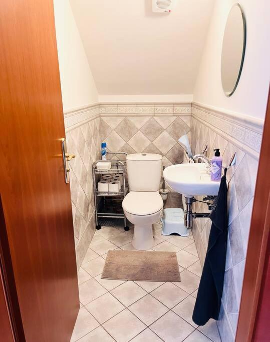Apartman Se Zahradou 20 Minut Do Centra Prahy Ořech Extérieur photo