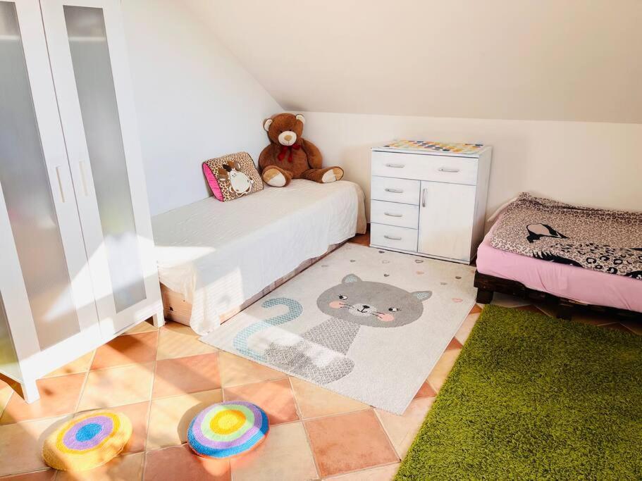 Apartman Se Zahradou 20 Minut Do Centra Prahy Ořech Extérieur photo